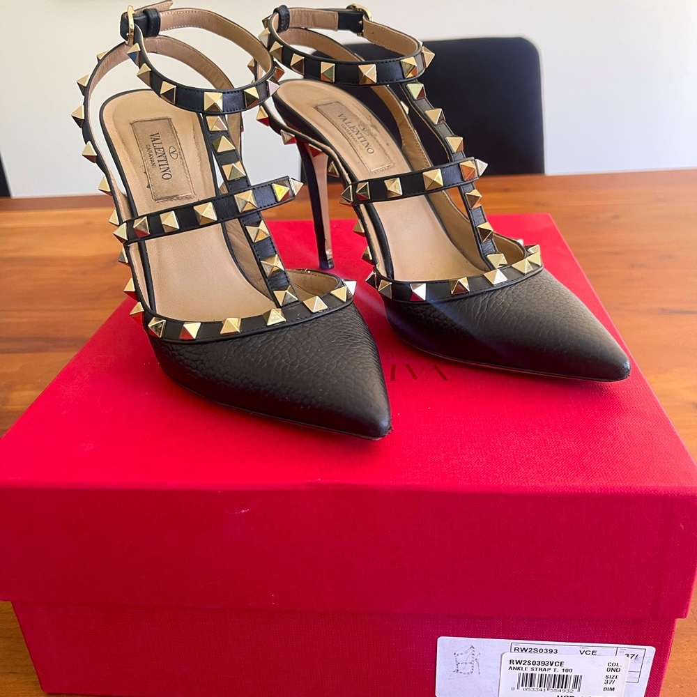 Valentino Pumps